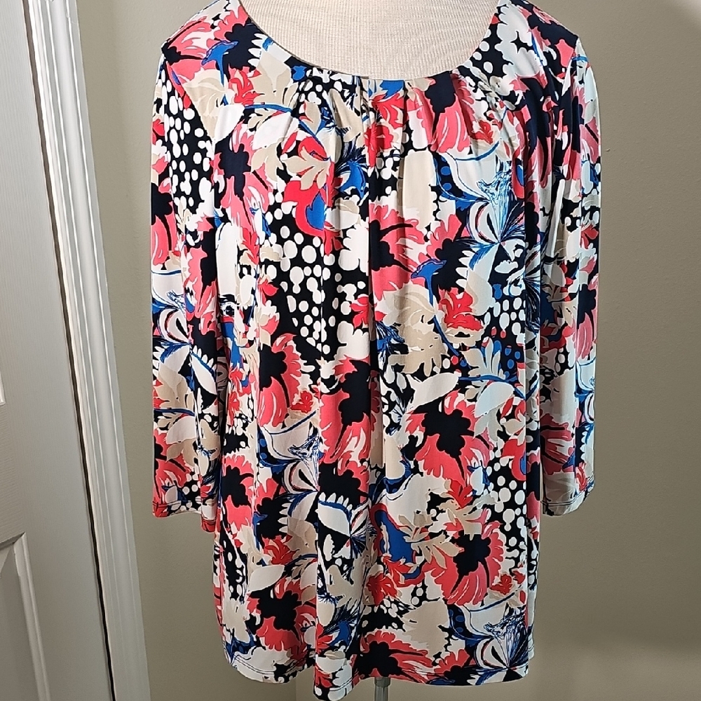Charter Club Multicolor Floral Blouse.  Size Large,‎ Pop Over.